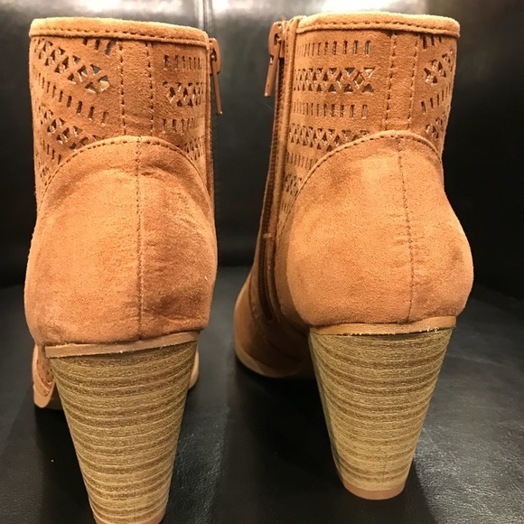 Nixon Suede Finish Bootie by Qupid - Picture 3 of 7